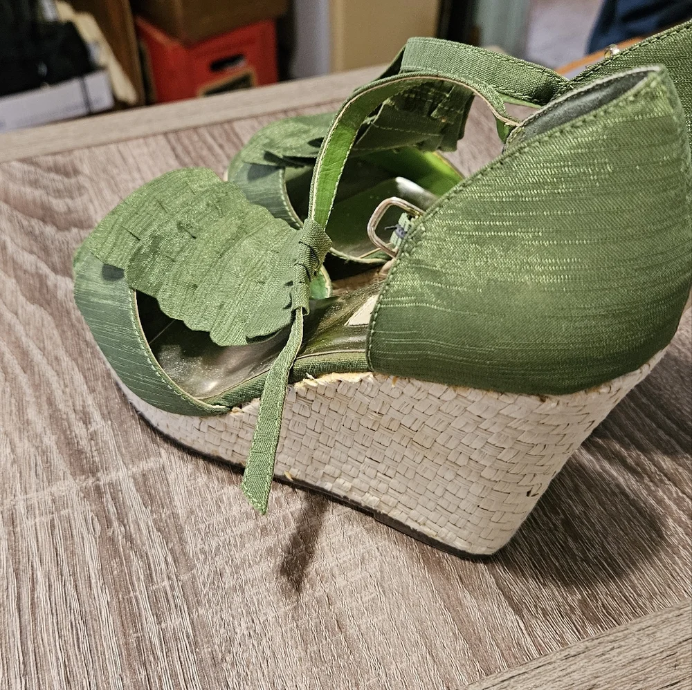 Steve Madden Green Wedge Sandals Size 7 - Picture 4 of 7